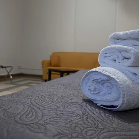 Giachi Friendly Stazione Apartament