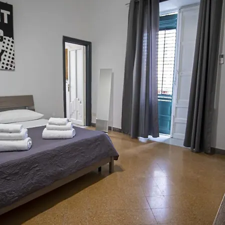 Apartment Giachi Friendly Stazione *